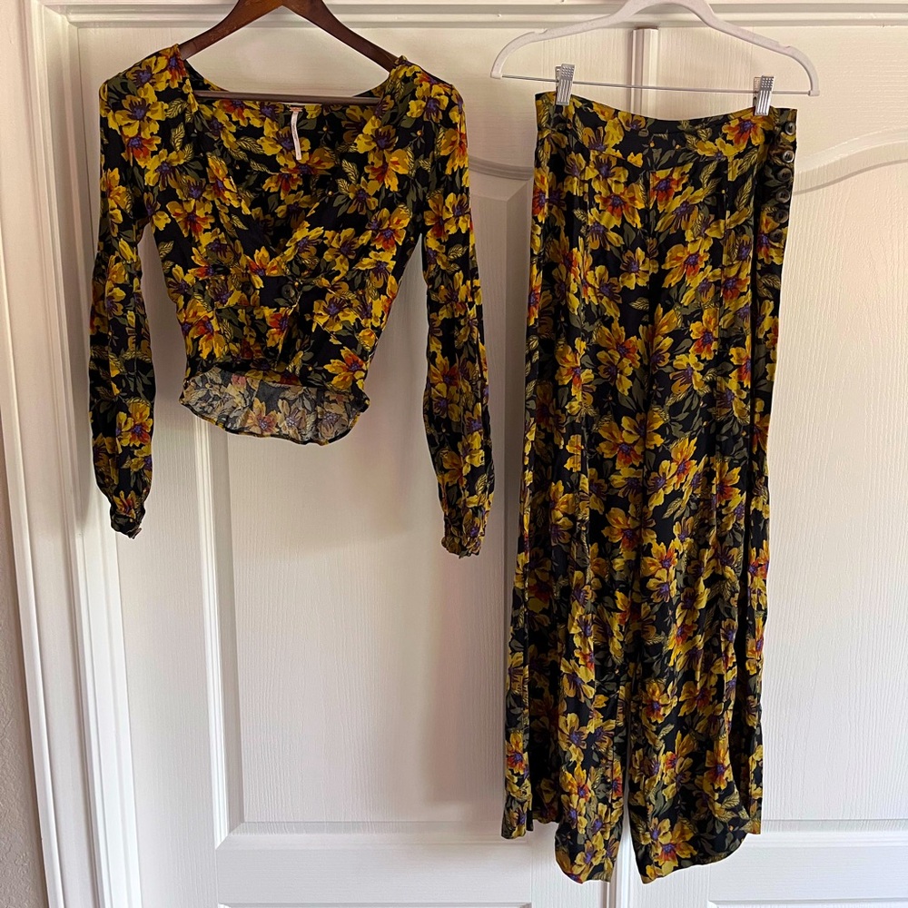 Free People Set (2) - Picture 4 of 12